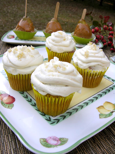 Pumpkin Spice Cupcakes with Ginger Cream Cheese Frosting