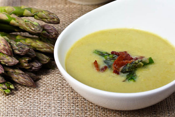 Recipe: Light and Creamy Asparagus Soup